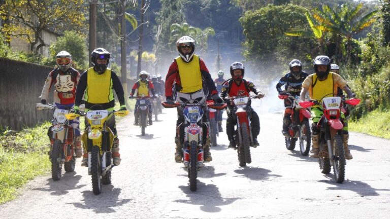 2º Trilhão de Ribeirão Pires reúne motociclistas e e-bikes em celebração ao Dia Municipal do Trilheiro