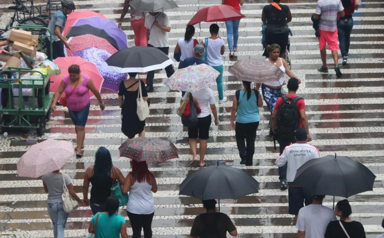 Defesa Civil coloca todo o Estado de São Paulo em atenção para três dias de chuva